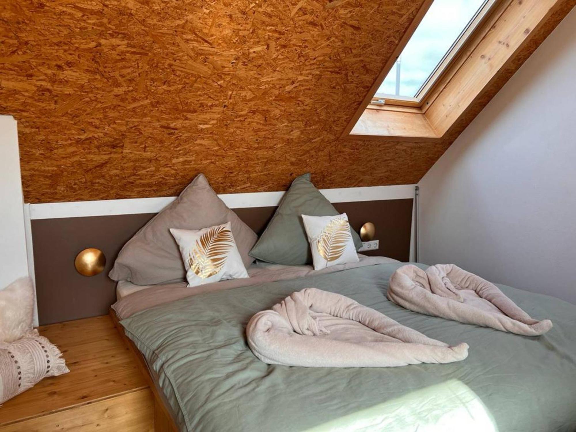 Seeglueck Seegold - Moderne Maisonette-Wohnung Mit Balkon Und Parkplatz In Seenaehe In Konstanz-Dingels-Dorf Bagian luar foto